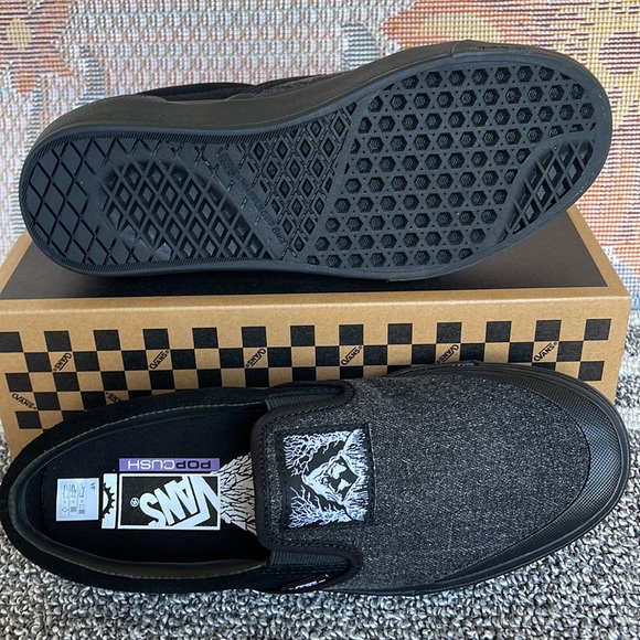 Vans Men’s Bmx Slip-On
Fast And Loose Black
VN0005V1BLA
Sneakers - Picture 4 of 16